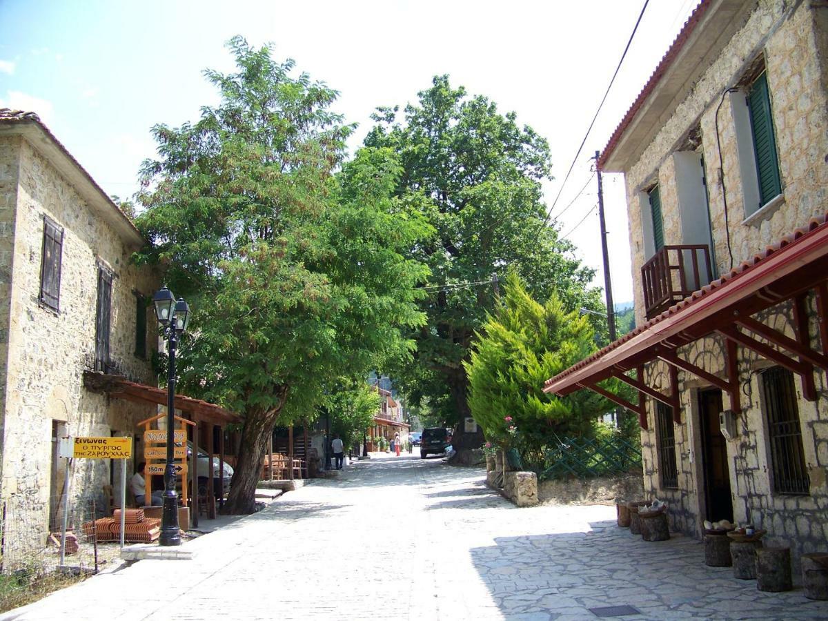 Villa Serenis Porovitsa 外观 照片
