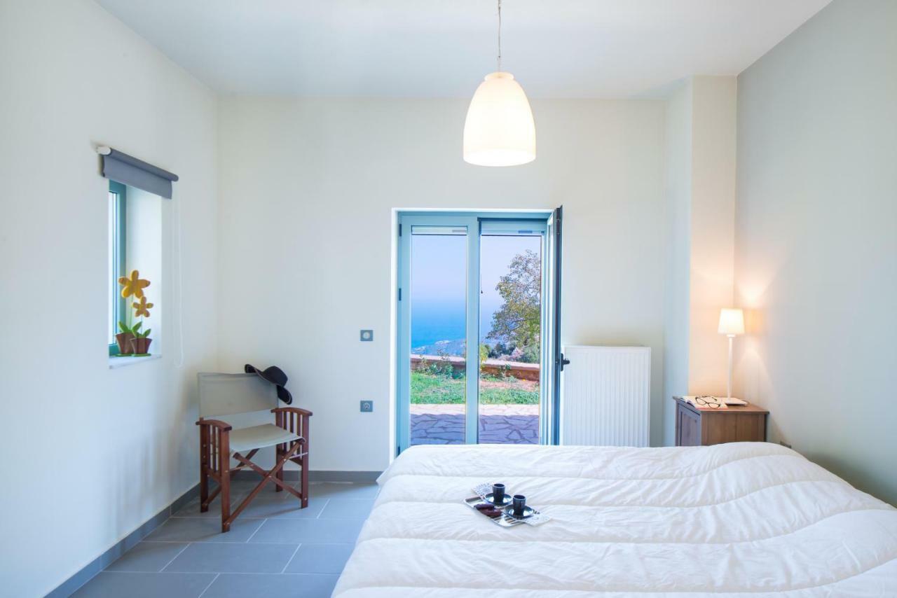 Villa Serenis Porovitsa 外观 照片