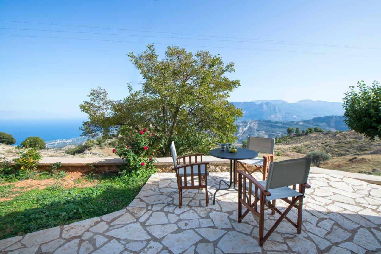 Villa Serenis Porovitsa 外观 照片